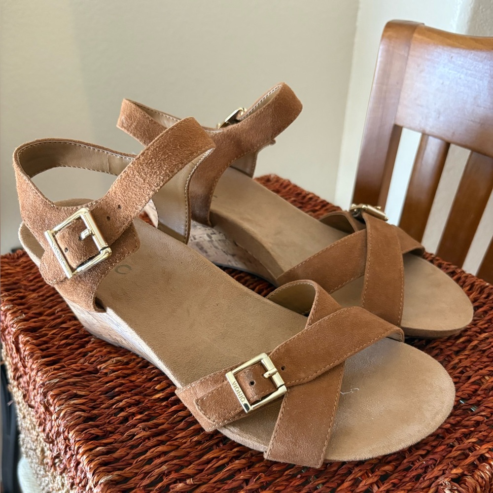 Vionic Tan Suede Wedge Sandals
